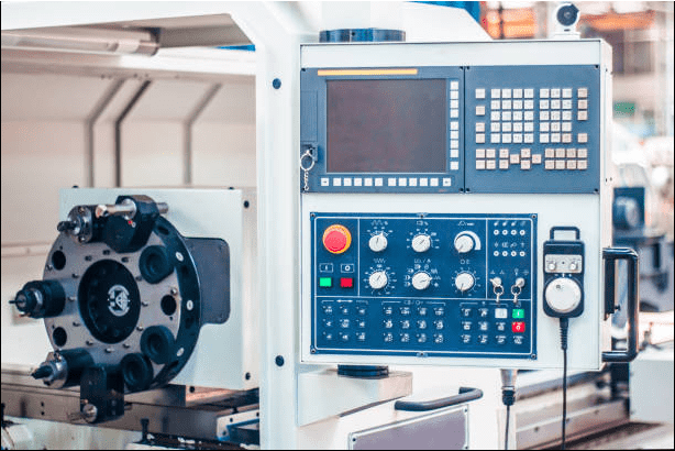 CNC Machining vs. Manual Machining: A Detailed Comparison 