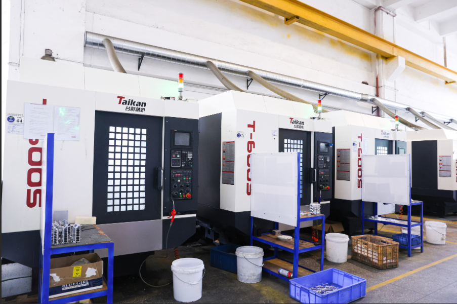 Conquering Camera Lens Machining Challenges | Why Precision Designs Require 5-Axis CNC(图2) 微信图片_20260115123730.png